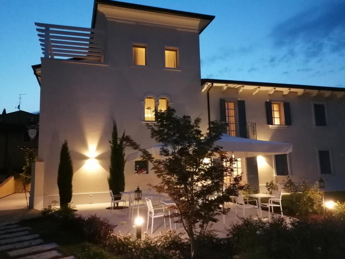 Relais Ca' Morenica Valeggio sul Mincio Exterior photo